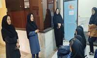 حضور دانش آموزان دبیرستان شهید باهنر در مرکز بهداشت بمناسبت هفته مشاغل 