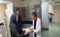 دیدار سرپرست شبکه بهداشت و درمان با کارشناس فیزیوتراپی بیمارستان مهر امام علی (ع) بمناسبت روز ملی فیزیوتراپی 