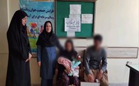 تجلیل از دو خانواده با شکوه در شبکه بهداشت و درمان تکاب 